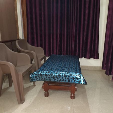 Anant Paying Guest House Ayodhya Exterior foto