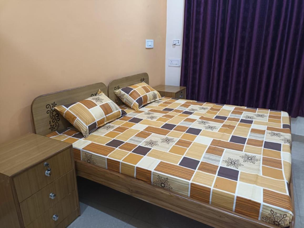 Anant Paying Guest House Ayodhya Exterior foto